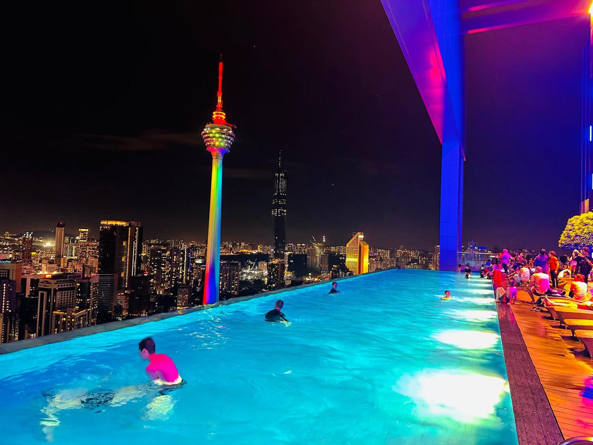 Platinum Klcc By Rainbow Suites Kuala Lumpur Esterno foto