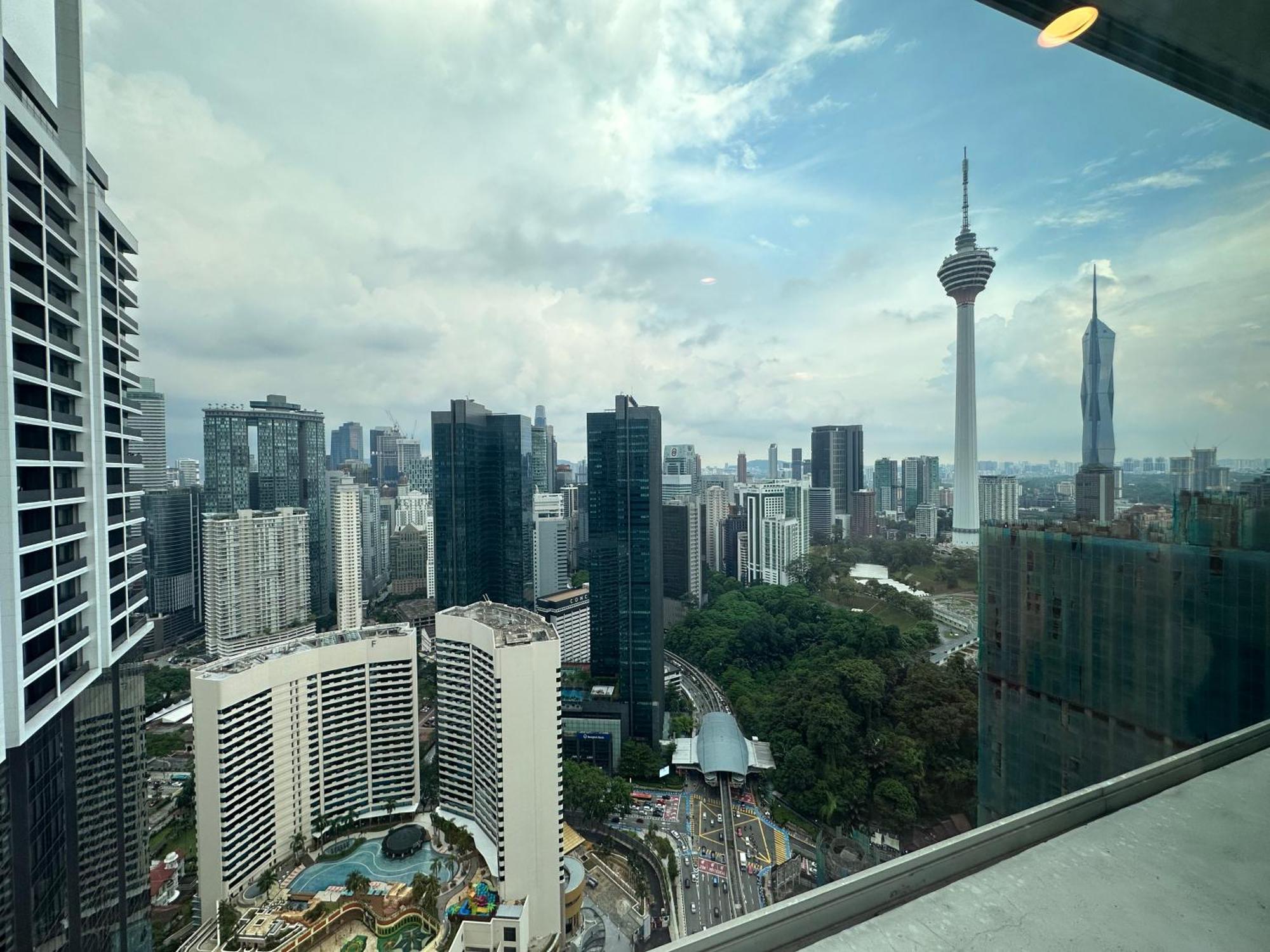 Platinum Klcc By Rainbow Suites Kuala Lumpur Esterno foto