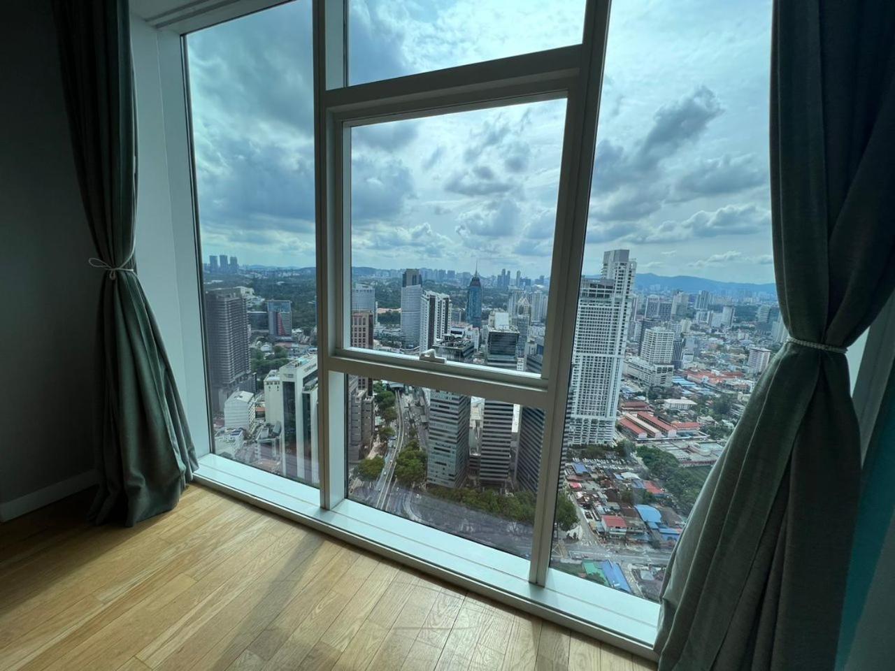 Platinum Klcc By Rainbow Suites Kuala Lumpur Esterno foto